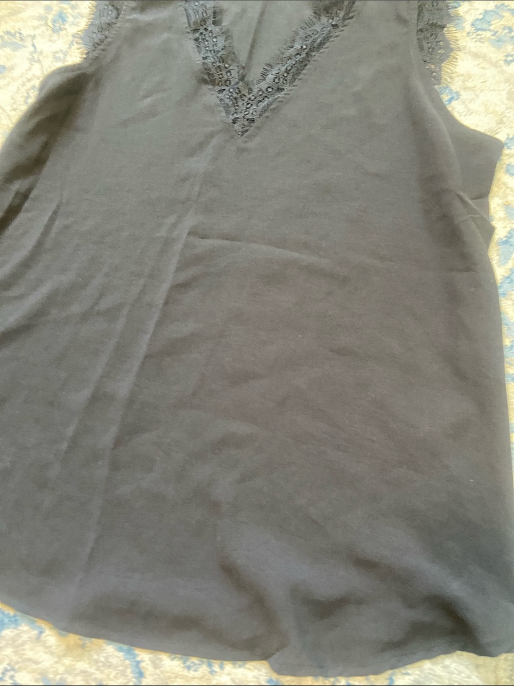 ✨5 for $15✨ Lace Trim Sleeveless Top - Black - Picture 3 of 6
